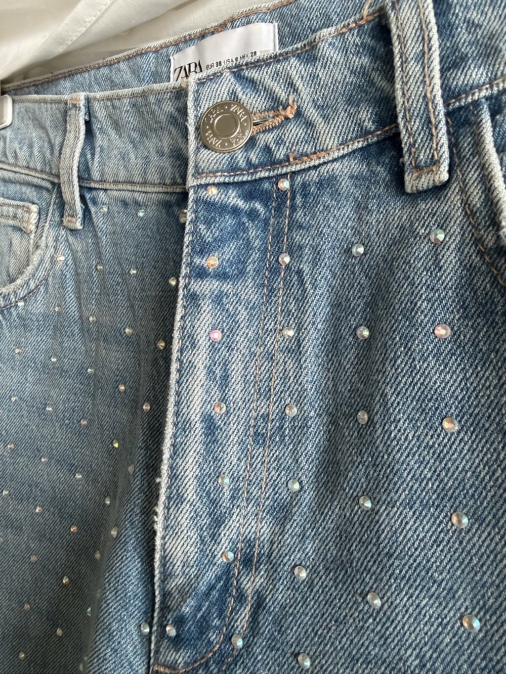 Zara Embellished Straight Leg Jeans size 6 - Picture 5 of 5